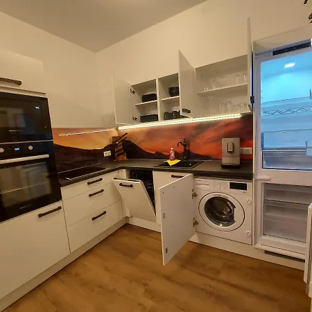 Auszeit Steiraland 8 Mit Ueberdachten Balkon Und Parkplatz Apartment Leoben (Styria)