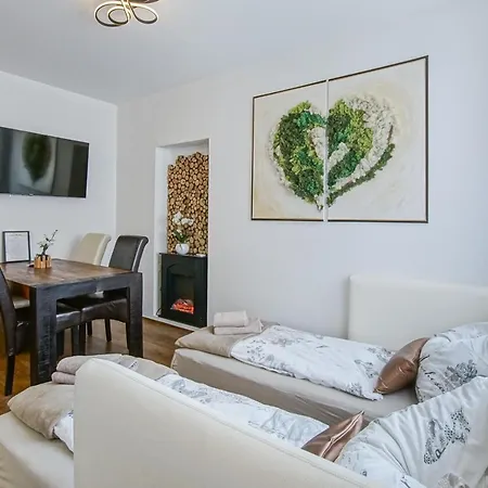 Apartamento Auszeit Steiraland 8 Mit Ueberdachten Balkon Und Parkplatz