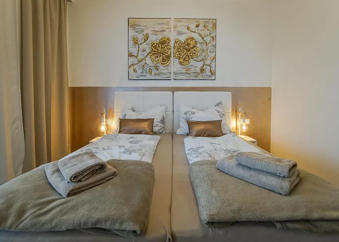 Auszeit Steiraland 8 Mit Ueberdachten Balkon Und Parkplatz 公寓 莱奥本